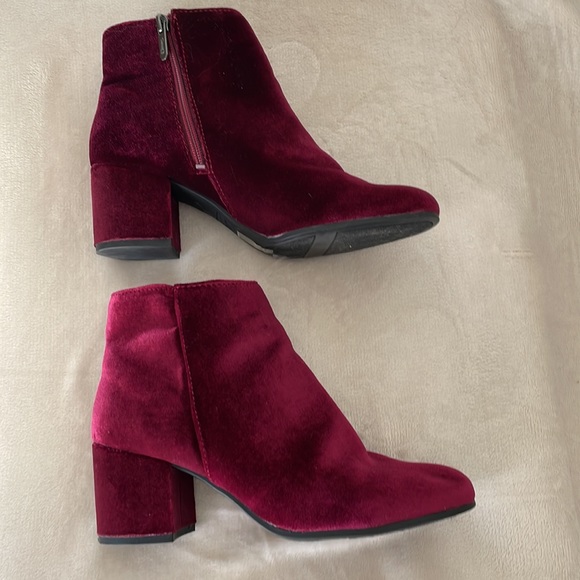 Sam Edelman Taye Velvet Ankle Boots Size 8 Booties Burgundy - Picture 6 of 11